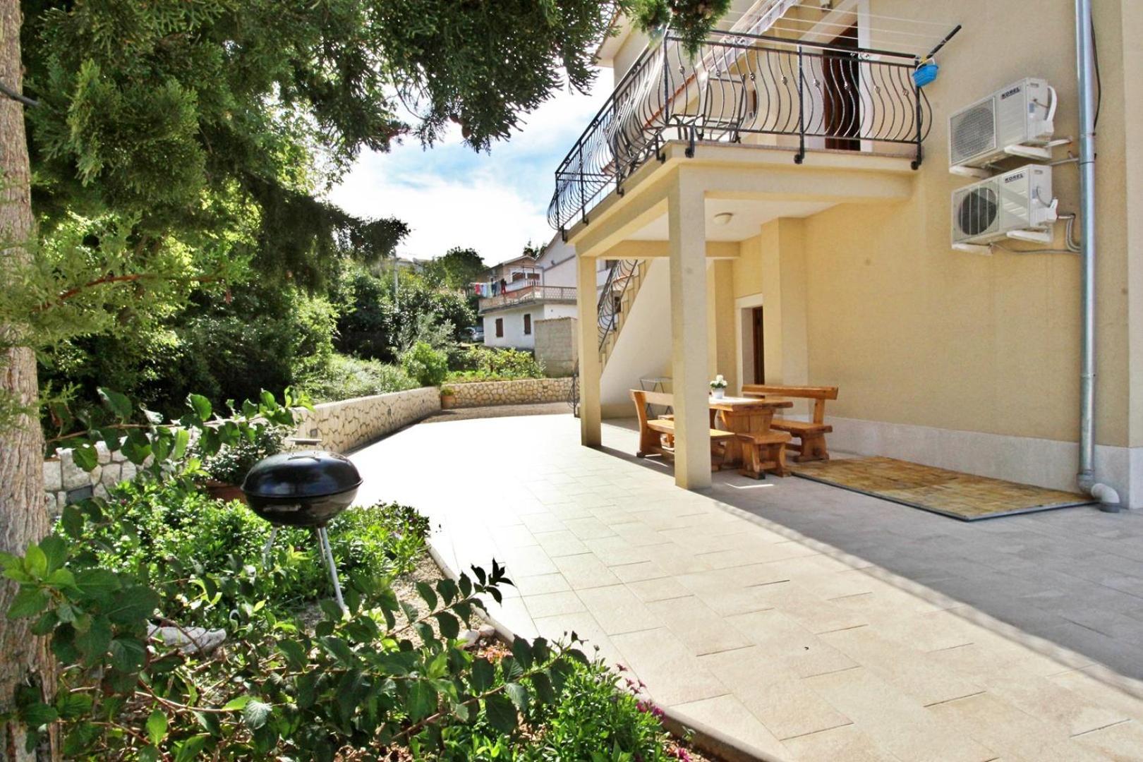 Apartments Ivanka C. Soline (Krk) Exterior foto